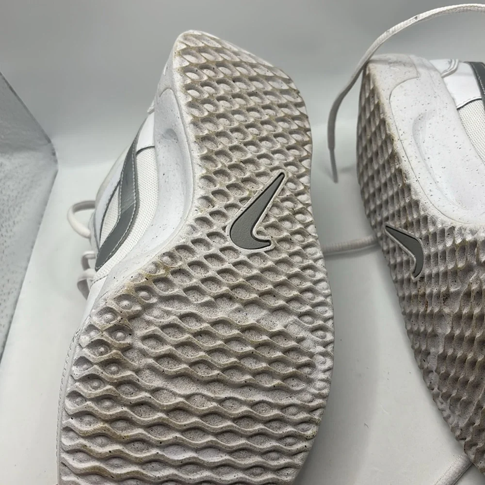 Nike Women's Zoom Court Lite 3 Tennis Shoes White/Grey SZ 9.5 walking minimalist - Picture 10 of 10